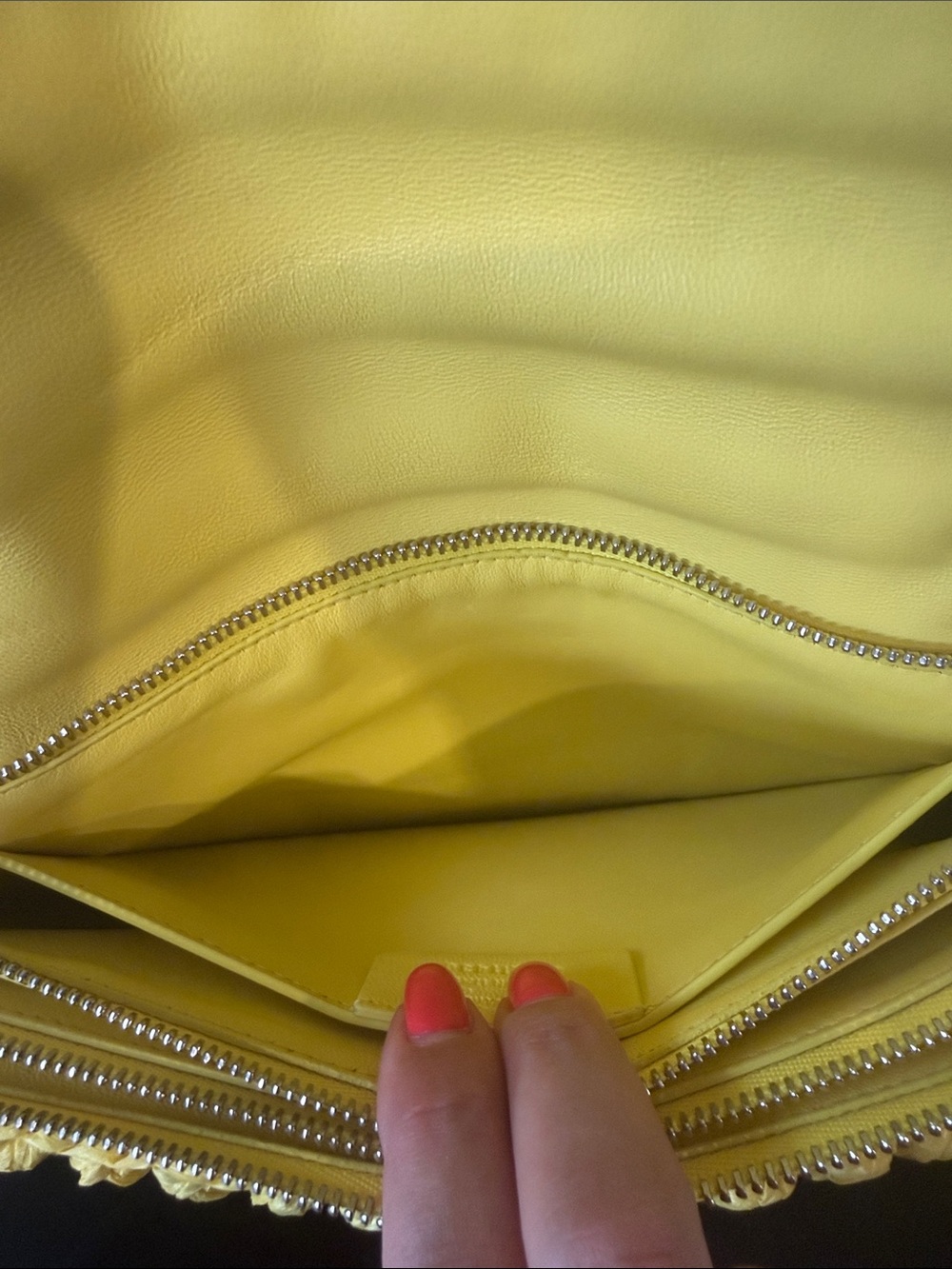 Salvatore Ferragamo Viva crochet shoulder bag - Picture 9 of 10